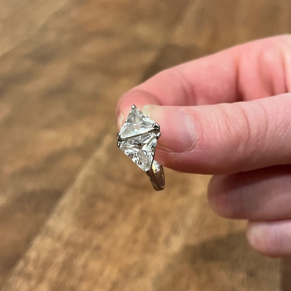 Triangle Shape Rhinestone Cocktail Ring - Picture 2 of 2